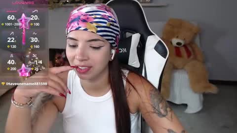 Snapshot of _vane_lopez chatting on 12-07-24, 02:20 vane online show from 12-07-24, 02:20