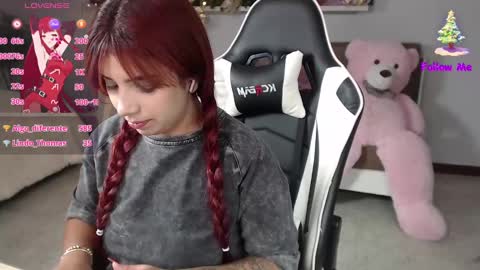 Snapshot of _vane_lopez chatting on 12-29-24, 01:56 vane online show from 12-29-24, 01:56