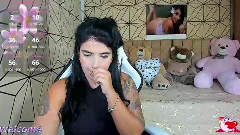 Snapshot of _vane_lopez chatting on 09-15-25, 06:41 vane online show from 09-15-25, 06:41