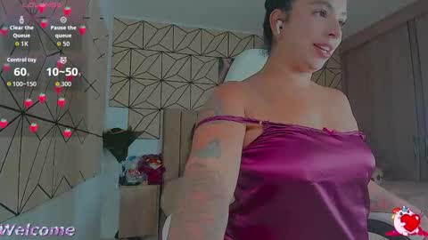 Snapshot of _vane_lopez chatting on 10-08-25, 06:27 vane online show from 10-08-25, 06:27