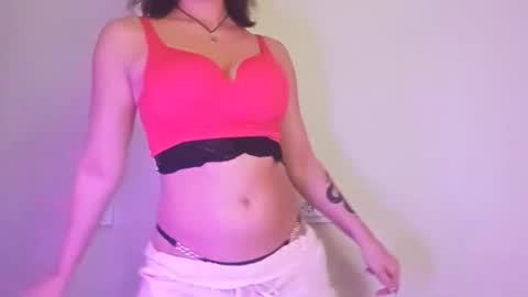 Mia online show from 09-20-25, 06:20