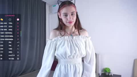 Snapshot of _vi_vi_ chatting on 05-30-26, 06:27 Viola online show from 05-30-26, 06:27