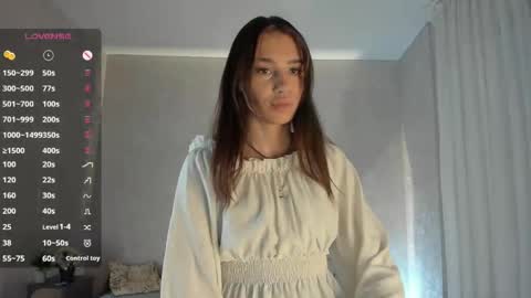 Snapshot of _vi_vi_ chatting on 06-03-26, 06:57 Viola online show from 06-03-26, 06:57