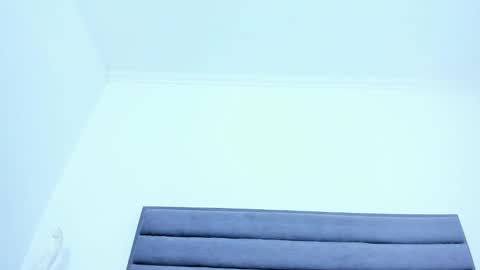 _violet_moon1 online show from 02-06-25, 09:38