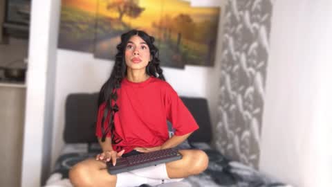 Snapshot of _violetadulce chatting on 01-04-25, 03:40 Violeta online show from 01-04-25, 03:40