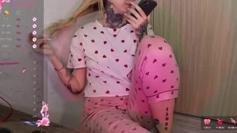 Snapshot of _viv1an_ chatting on 01-14-25, 05:34 Alis online show from 01-14-25, 05:34