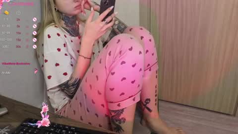 Snapshot of _viv1an_ chatting on 02-02-25, 08:41 Alis online show from 02-02-25, 08:41