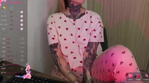 Snapshot of _viv1an_ chatting on 02-02-25, 11:42 Alis online show from 02-02-25, 11:42