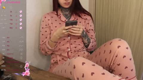 Snapshot of _viv1an_ chatting on 03-09-25, 05:11 Alis online show from 03-09-25, 05:11