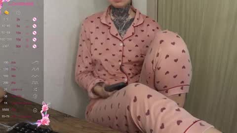 Snapshot of _viv1an_ chatting on 03-10-25, 02:39 Alis online show from 03-10-25, 02:39