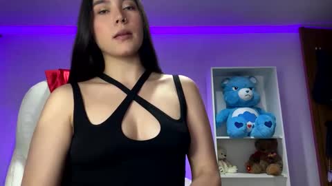 Snapshot of _wdreamgirl chatting on 10-25-25, 05:59 Fernanda online show from 10-25-25, 05:59