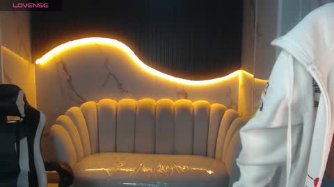  wendy  online show from 10-11-25, 03:28