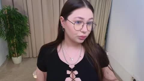 Wendy online show from 02-20-26, 02:39