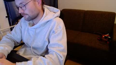 Snapshot of _whoisthatguy_ chatting on 11-23-25, 03:23 _whoisthatguy_ online show from 11-23-25, 03:23