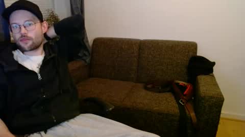 Snapshot of _whoisthatguy_ chatting on 11-29-25, 05:38 _whoisthatguy_ online show from 11-29-25, 05:38