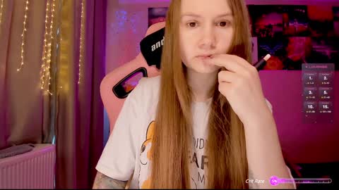 Snapshot of _witch__ chatting on 01-18-25, 07:59 Enni online show from 01-18-25, 07:59