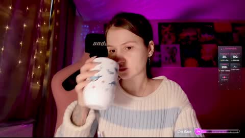 Snapshot of _witch__ chatting on 01-23-25, 10:11 Enni online show from 01-23-25, 10:11