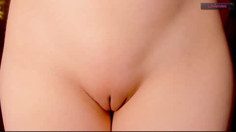 Snapshot of _witch__ chatting on 02-05-25, 10:30 Enni online show from 02-05-25, 10:30