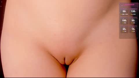 Snapshot of _witch__ chatting on 02-19-25, 02:01 Enni online show from 02-19-25, 02:01