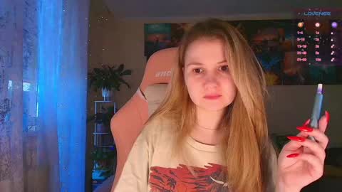 Snapshot of _witch__ chatting on 11-05-25, 10:04 Enni online show from 11-05-25, 10:04