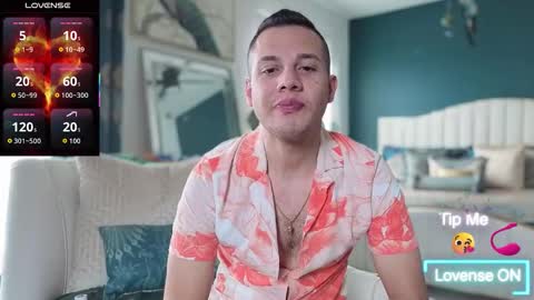 Snapshot of _xsebxx chatting on 11-14-25, 05:44 Sebastian online show from 11-14-25, 05:44