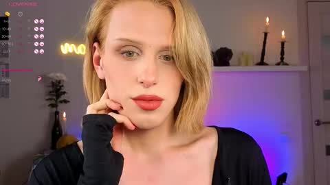 LITTLE FOX online show from 11-29-25, 03:59