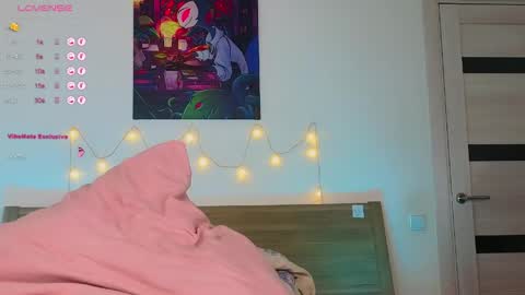 LITTLE FOX online show from 04-04-26, 03:05