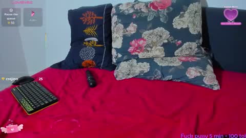 Snapshot of _yourpleasure_ chatting on 11-19-25, 06:52 Candice and Mark online show from 11-19-25, 06:52