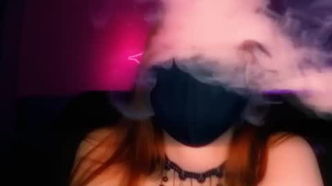 Snapshot of _yourwetdreams_ chatting on 11-18-25, 01:11 Roxy online show from 11-18-25, 01:11