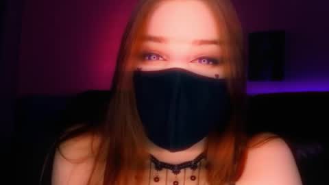 Snapshot of _yourwetdreams_ chatting on 02-28-26, 01:39 Roxy online show from 02-28-26, 01:39