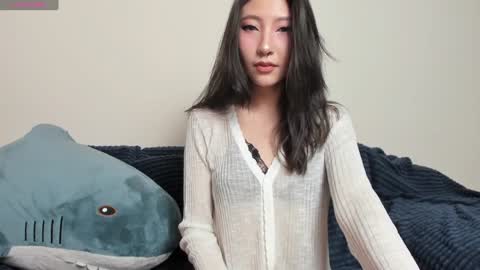 Mia online show from 01-30-25, 11:24