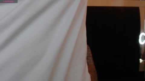 Yuyi online show from 01-06-25, 11:07