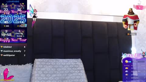 Yuyi online show from 01-07-25, 05:09