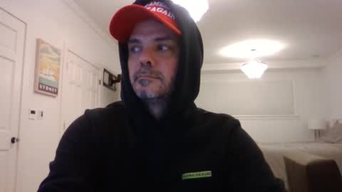 Snapshot of _zeus____ chatting on 01-08-25, 04:34 Zeus online show from 01-08-25, 04:34