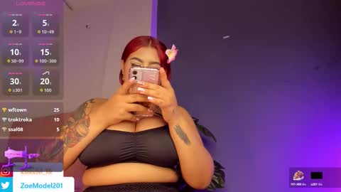 Snapshot of _zoe_12 chatting on 09-19-25, 08:42 Zoe online show from 09-19-25, 08:42