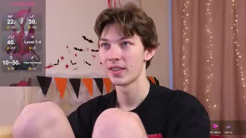 Snapshot of a11ice chatting on 10-29-25, 12:29 Denis online show from 10-29-25, 12:29