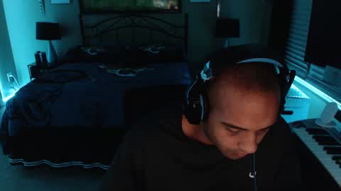 a4orce online show from 12-25-24, 04:01