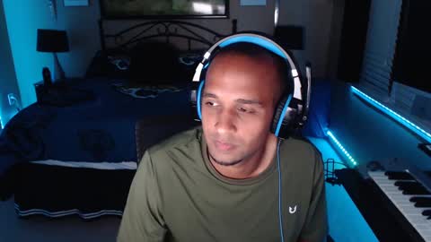 a4orce online show from 09-18-25, 02:35