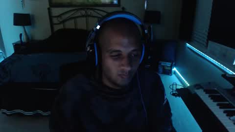 a4orce online show from 10-24-25, 02:08