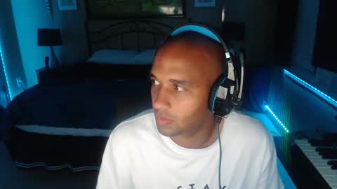 a4orce online show from 11-15-25, 02:09