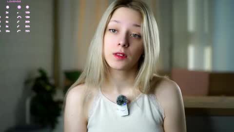 Luna online show from 03-03-26, 01:45