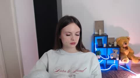 a_ariella_ online show from 10-25-25, 07:05