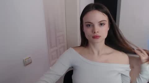 a_ariella_ online show from 12-01-25, 02:44