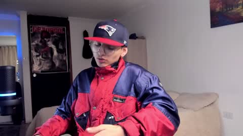 Snapshot of a_lejandro_08 chatting on 12-08-24, 04:14 alejo online show from 12-08-24, 04:14