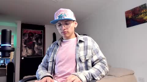 Snapshot of a_lejandro_08 chatting on 12-10-24, 08:38 alejo online show from 12-10-24, 08:38