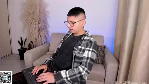 a_lejandro_0_8 online show from 04-17-26, 02:03