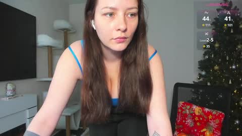 Snapshot of a_lise chatting on 12-16-24, 10:18 Alisa online show from 12-16-24, 10:18