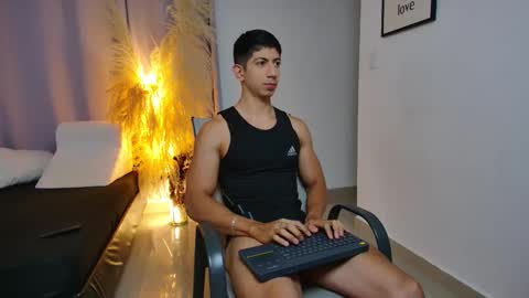 Axel online show from 10-02-25, 01:45