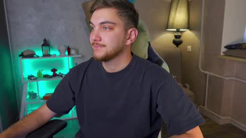 Alex online show from 03-04-25, 06:04