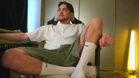 Alex online show from 12-19-25, 08:21